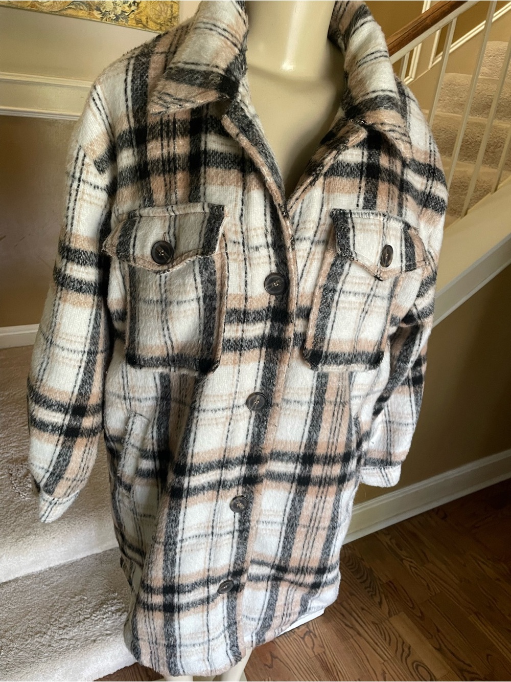 Love Tree Women's Size Lg Brown Plaid Button Front High Low Shacket Jacket EUC